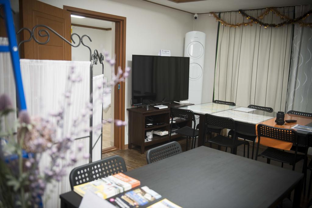 Jeong House Otel Seul Dış mekan fotoğraf
